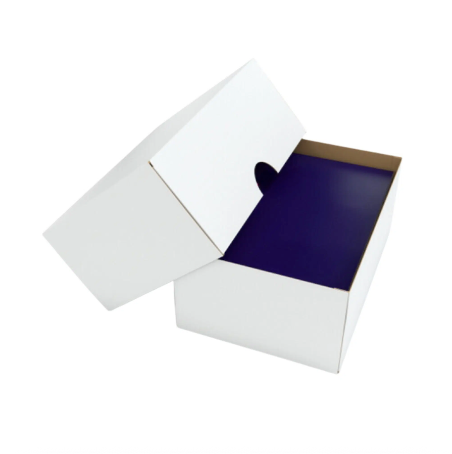 Witte paraatdoos van massief archiefkarton 450 g/m²
